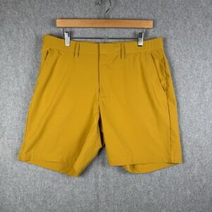 Fabletics Men's Shorts Mens Size Large Gold Golf Lightweight Moisture Wicking